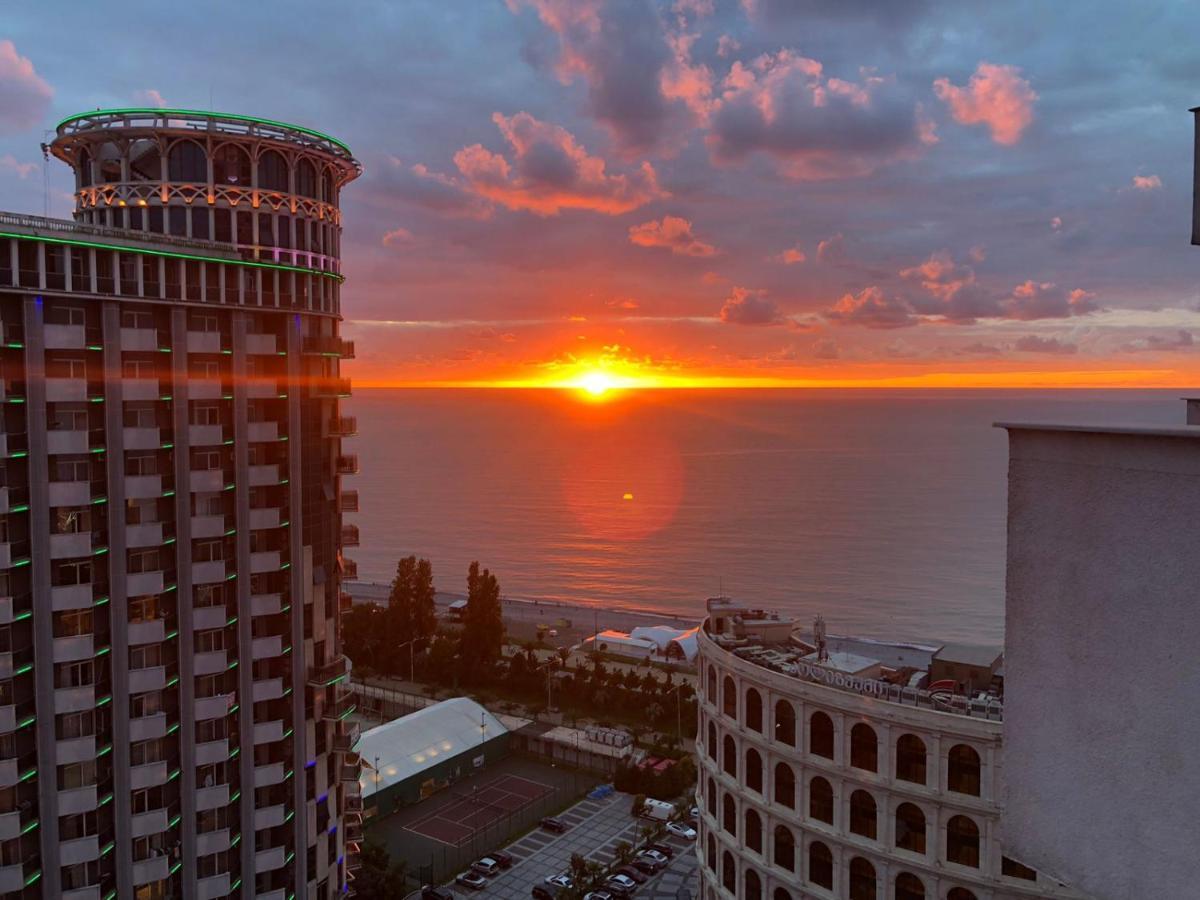 Black Sea Towers 巴统 外观 照片